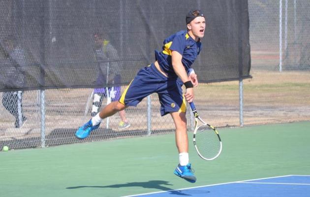 Cobra Men's Tennis Stays Perfect in Conference Play