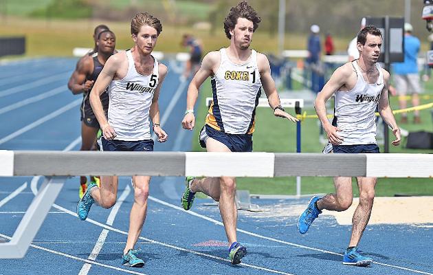 Bates and Chebii Lead the Cobras at the Wingate Invitational