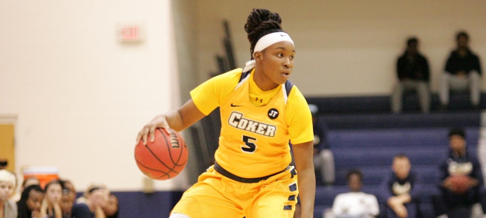 Women's Basketball Drops Hard Fought Game With Mount Olive