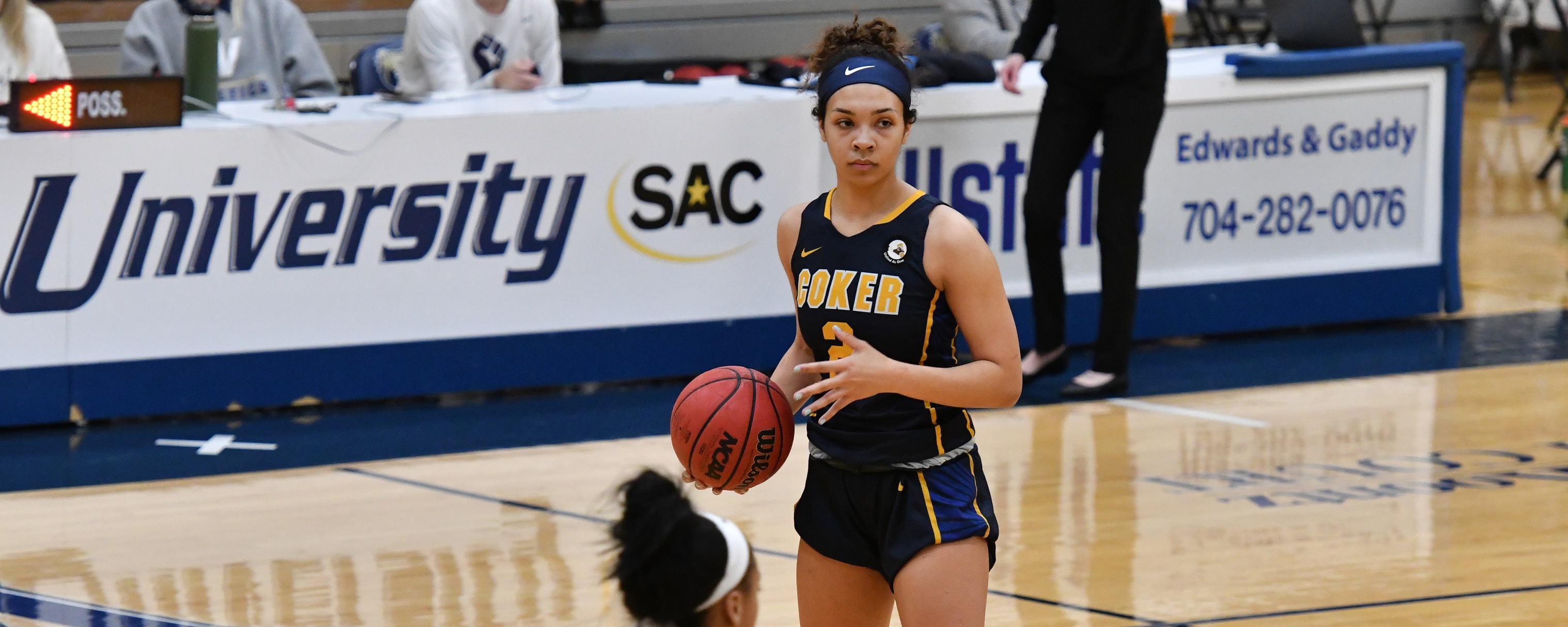 Davis Scores 1,000th Career Point in Loss at Wingate