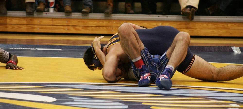 Peguero Earns Third Place at Midwest Classic