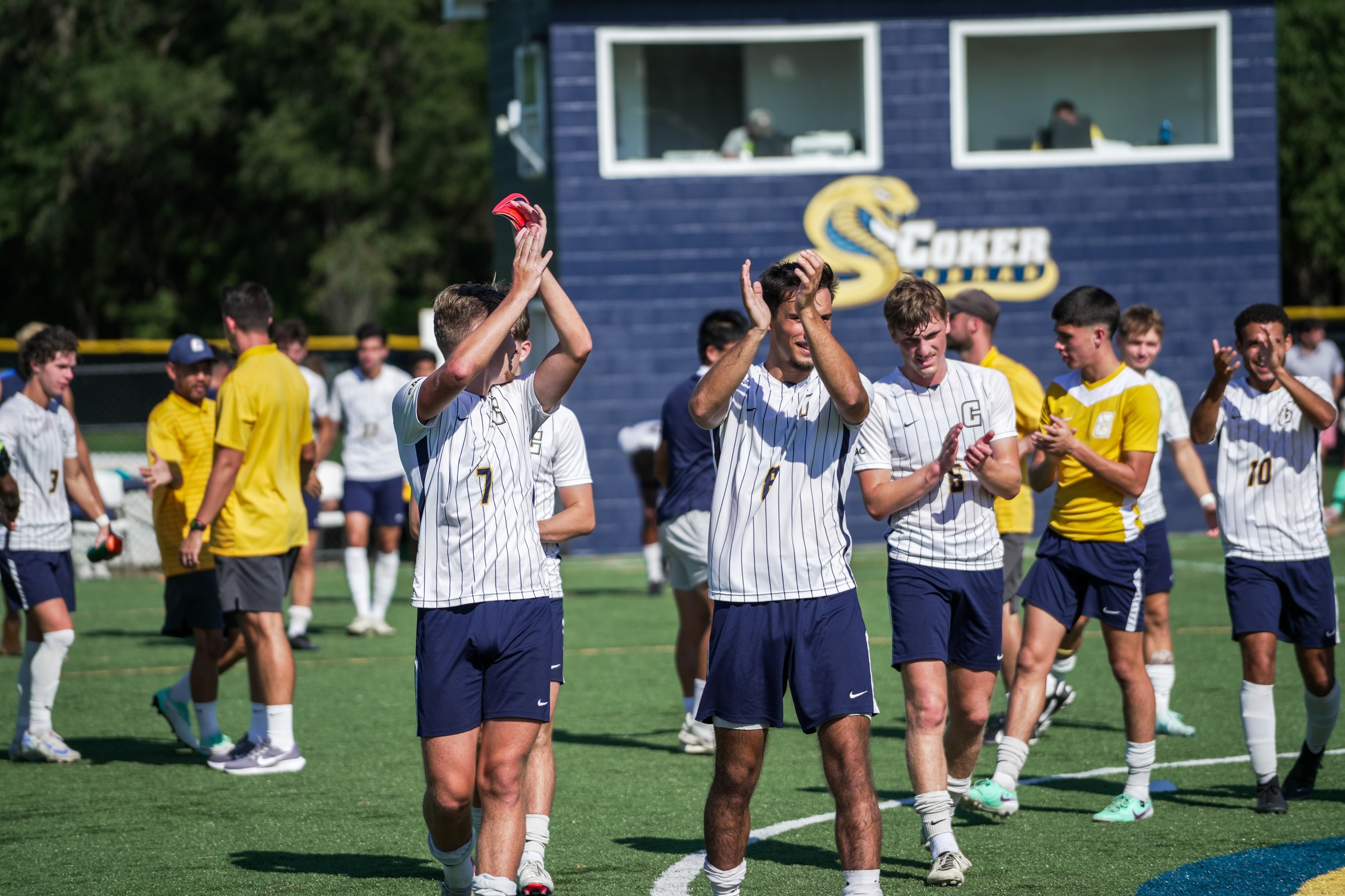 #4 MEN'S SOCCER DOMINATES WINGATE, TIES UNBEATEN STREAK RECORD