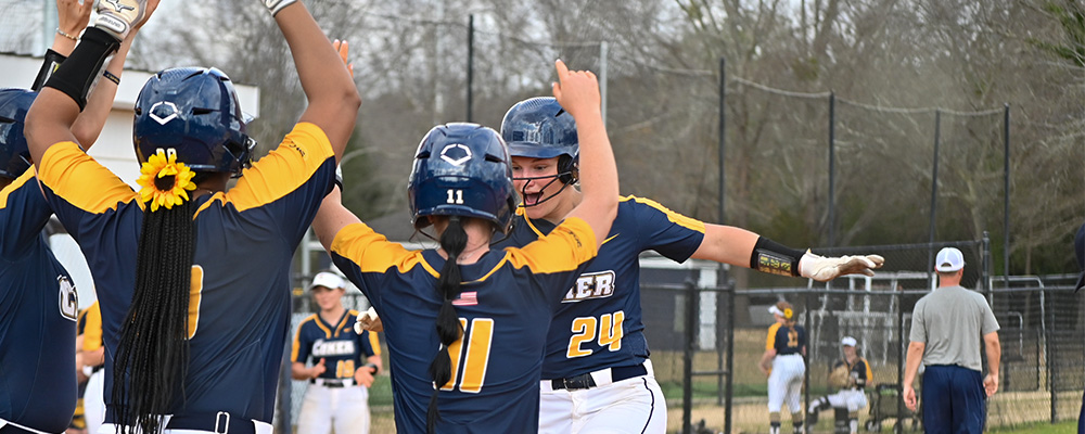 Softball Shuts Out Lincoln (PA) in Tuesday Doubleheader