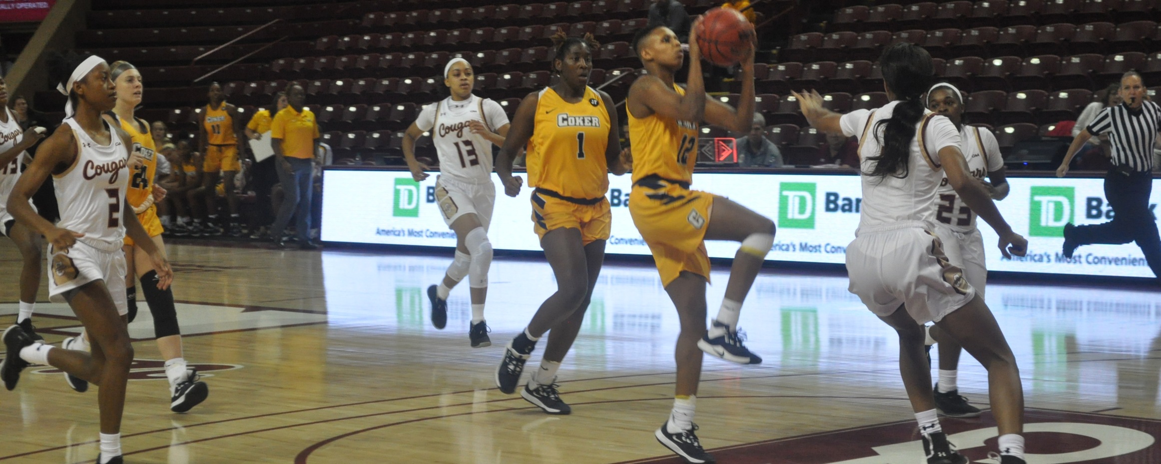 Women's Basketball Falls in Division I Exhibition at College of Charleston