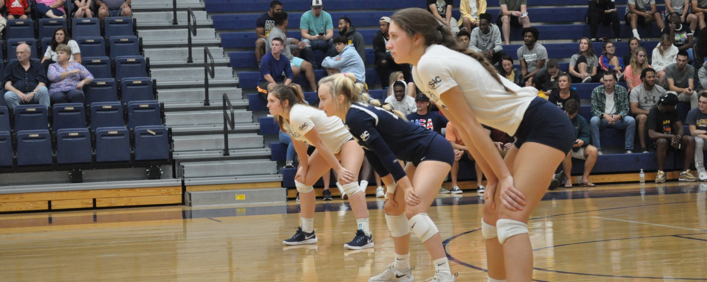 Volleyball Drops Four-Setter to Lincoln Memorial on Saturday